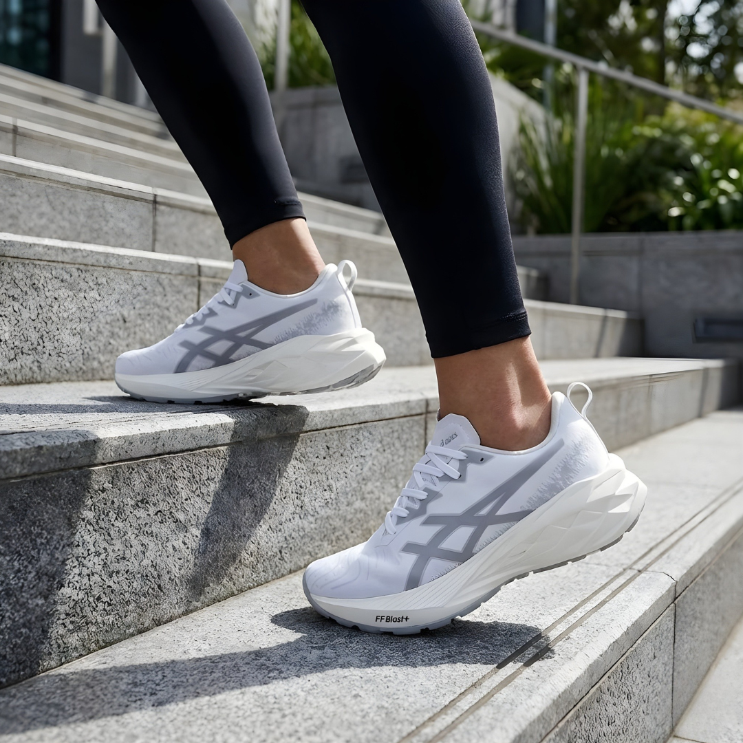 Calzado Asics NB4 / ¡Precio en Oferta!