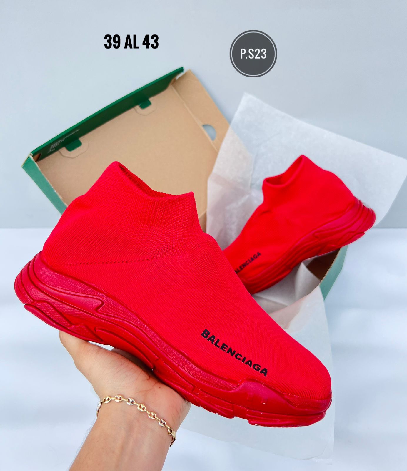 Calzado Balenciaga tipo media